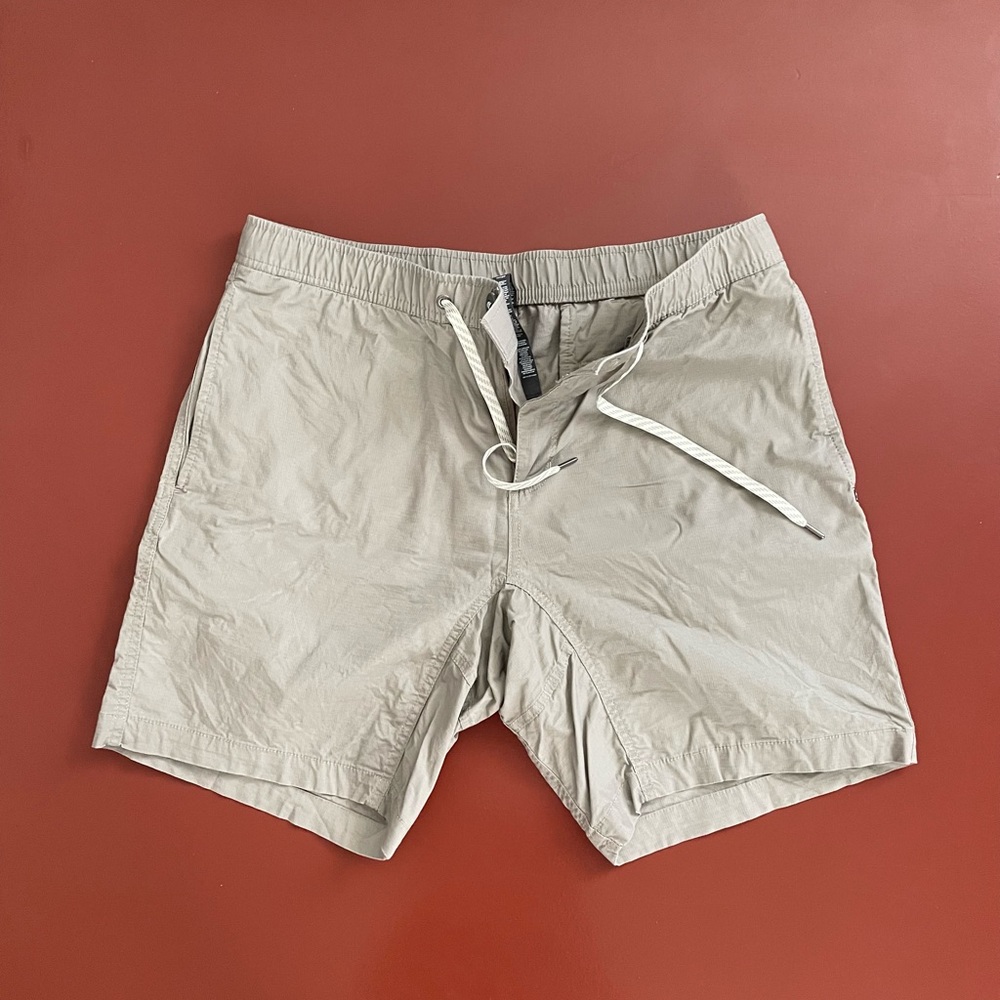 Vuori ripstop shirts size large